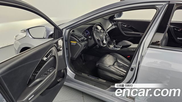 Hyundai Grandeur 2017 — photo 11