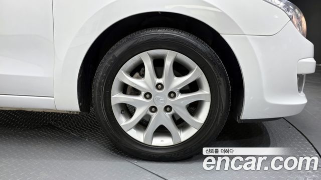 Hyundai i30 2009 — photo 5