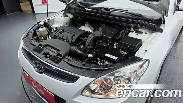 Hyundai i30 2009 — photo 6