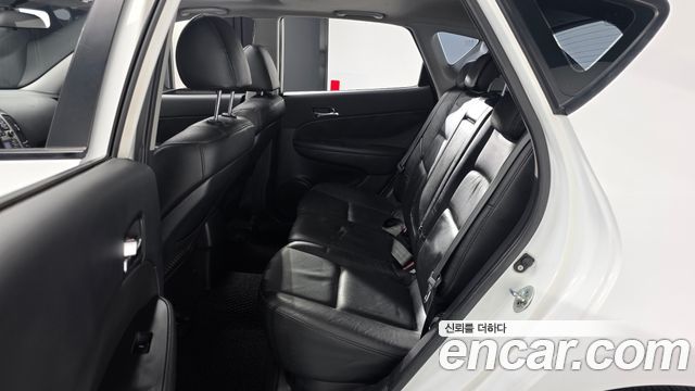 Hyundai i30 2009 — photo 12