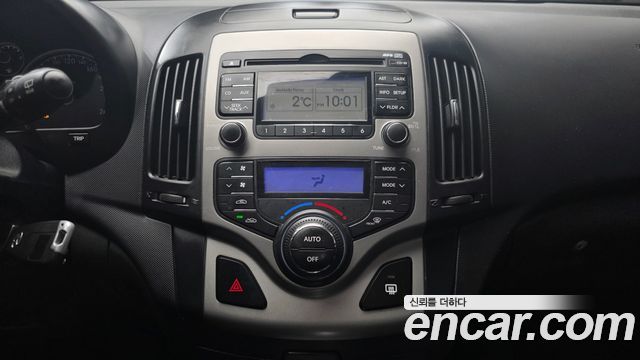 Hyundai i30 2009 — photo 14