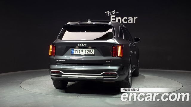 Kia Sorento 2023 — photo 4