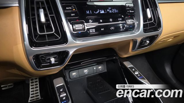 Kia Sorento 2023 — photo 16