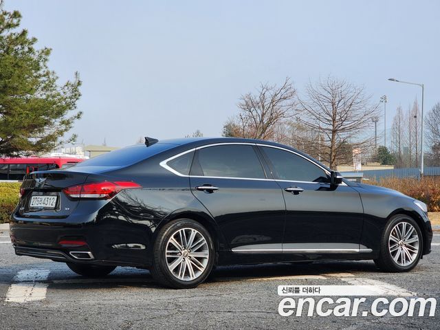 Genesis G80 2017 — photo 8
