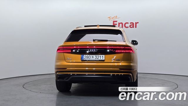 Audi Q8 2021 — photo 4