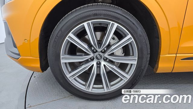 Audi Q8 2021 — photo 5