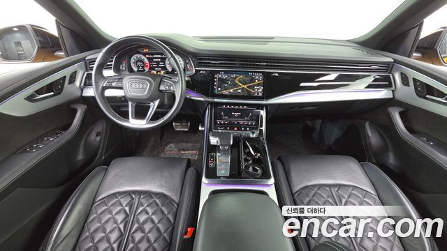 Audi Q8 2021 — photo 7