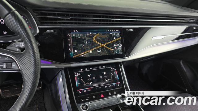 Audi Q8 2021 — photo 14