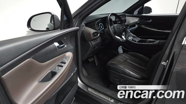 Hyundai Santafe 2021 — photo 11