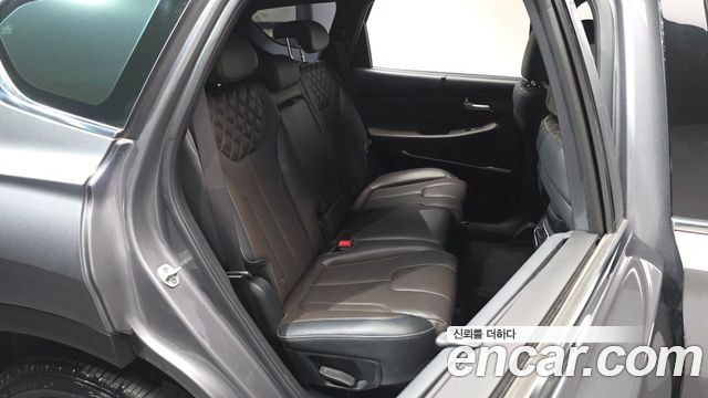 Hyundai Santafe 2021 — photo 12