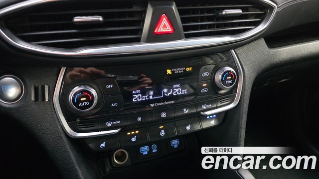 Hyundai Santafe 2019 — photo 16