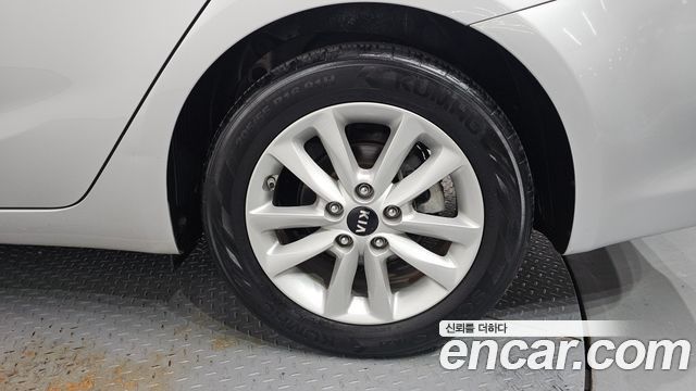 Kia K3 2017 — photo 5