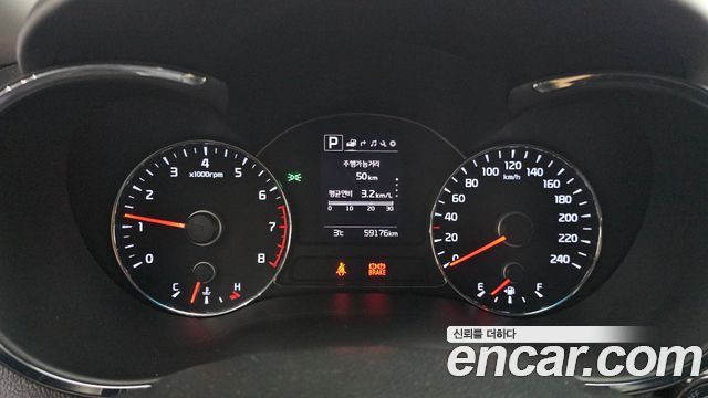 Kia K3 2017 — photo 8