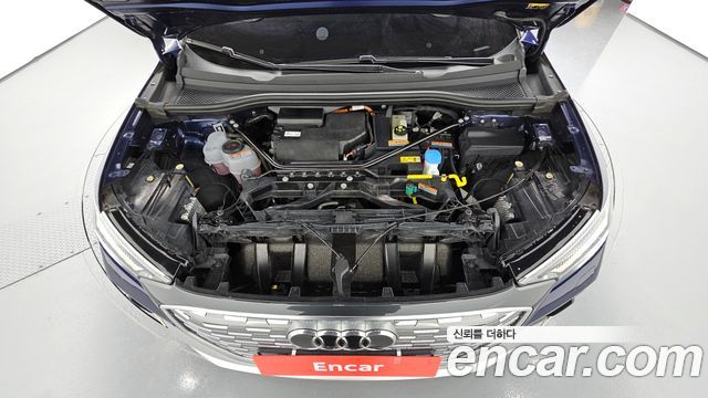 Audi Q4 e-tron 2022 — photo 6