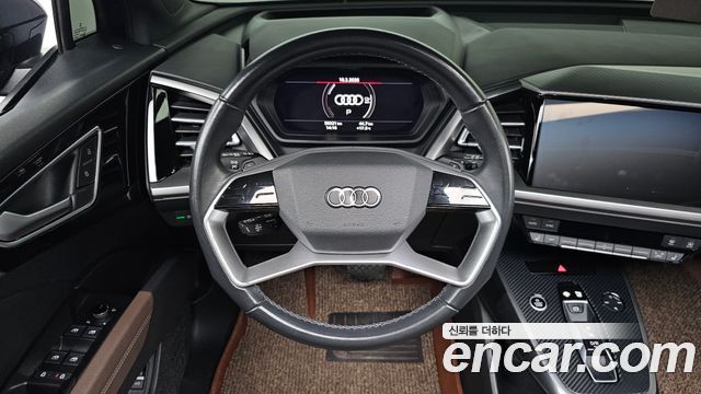 Audi Q4 e-tron 2022 — photo 15