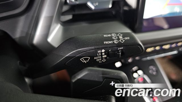 Audi Q4 e-tron 2022 — photo 16