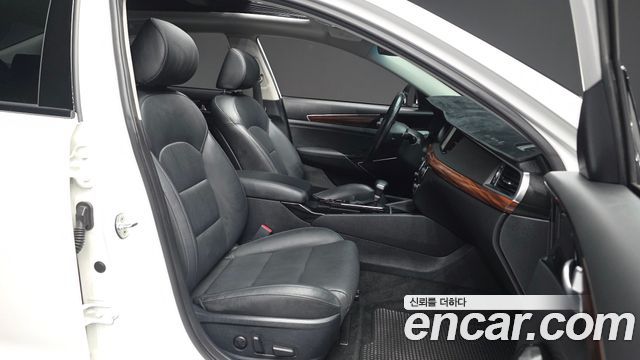 Kia K7 2016 — photo 11