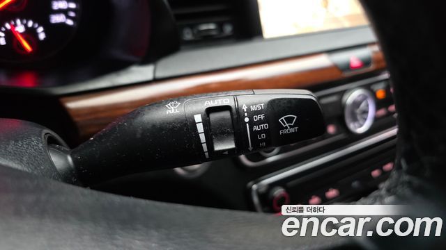 Kia K7 2016 — photo 17