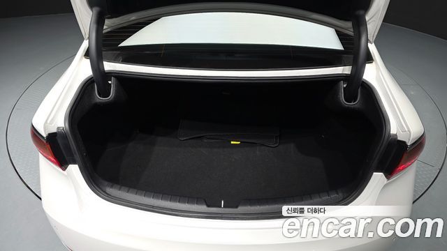 Kia K7 2016 — photo 20