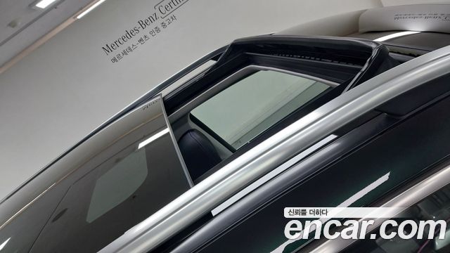 Mercedes-Benz GLE-Class 2025 — photo 12