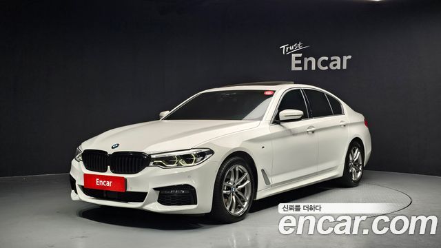 BMW 5-Series 2020 — photo 1