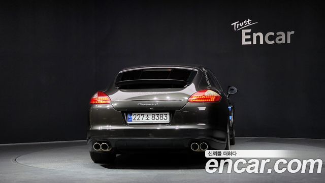 Porsche Panamera 2011 — photo 4