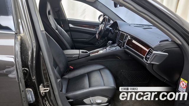 Porsche Panamera 2011 — photo 11