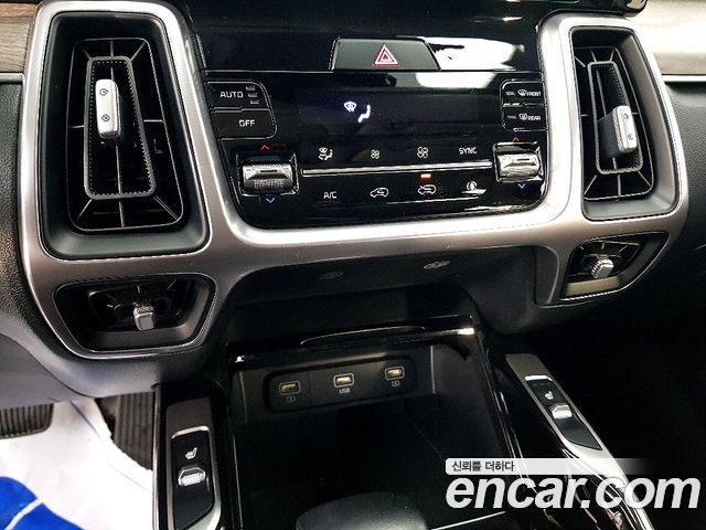 Kia Sorento 2021 — photo 13