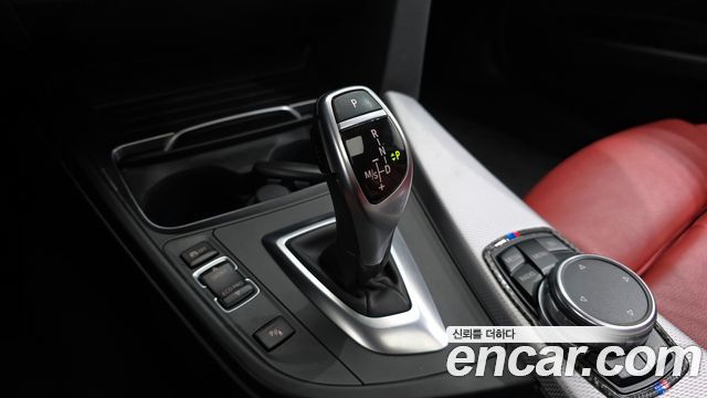 BMW 3-Series 2016 — photo 9