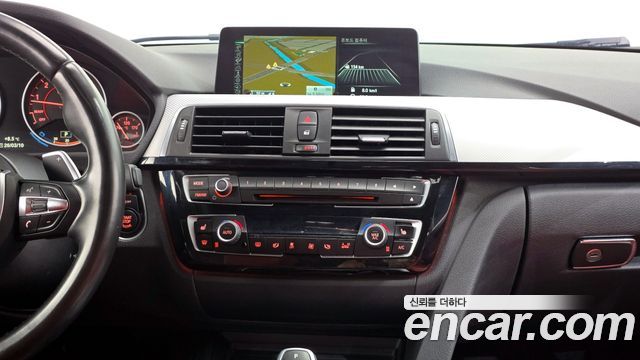 BMW 3-Series 2016 — photo 14
