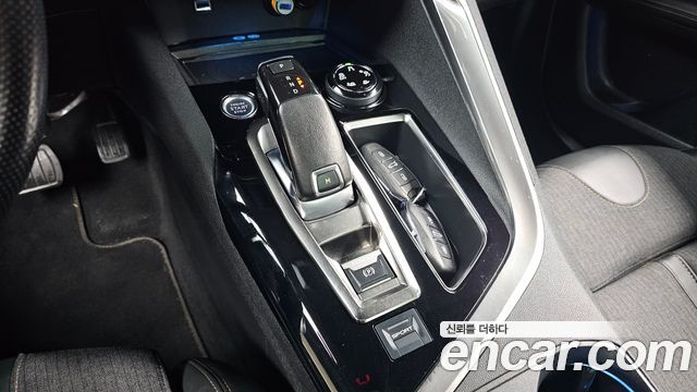 Peugeot 3008 2021 — photo 9