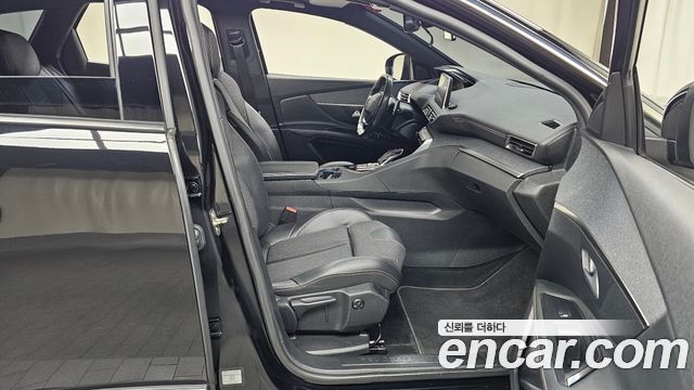 Peugeot 3008 2021 — photo 11