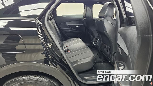 Peugeot 3008 2021 — photo 12