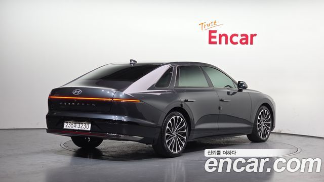 Hyundai Grandeur 2023 — photo 2