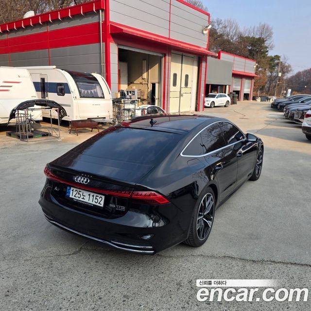 Audi A7 2021 — photo 5