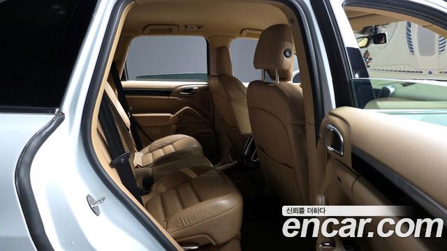Porsche Cayenne 2015 — photo 11
