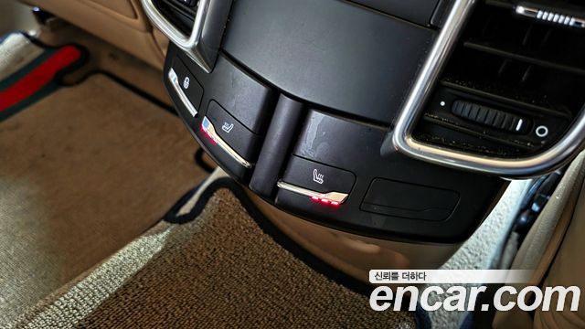 Porsche Cayenne 2015 — photo 19