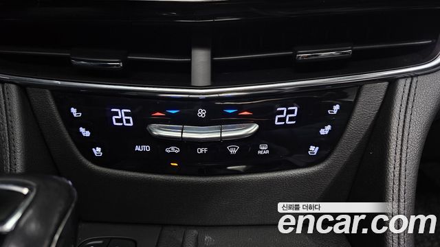 Cadillac CT6 2019 — photo 13