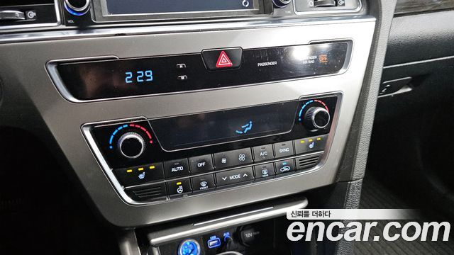 Hyundai Sonata 2017 — photo 19