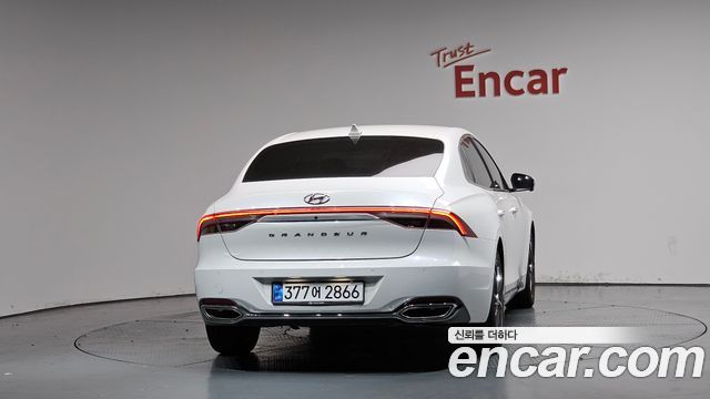Hyundai Grandeur 2022 — photo 4