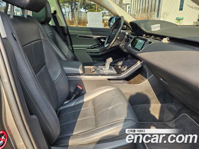 Land Rover Range Rover Evoque 2020 — photo 12