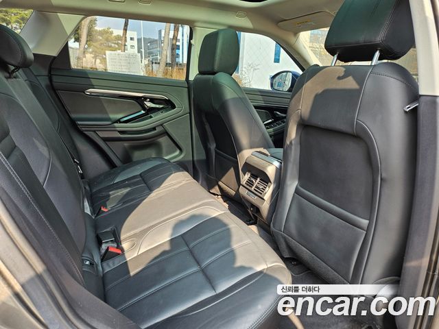 Land Rover Range Rover Evoque 2020 — photo 13