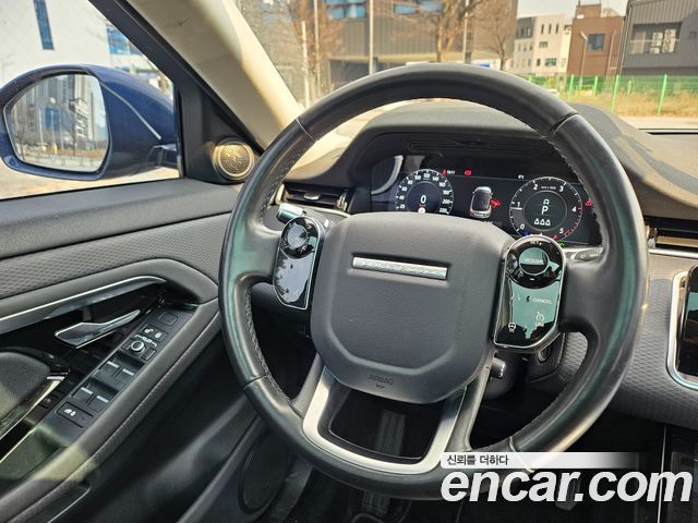 Land Rover Range Rover Evoque 2020 — photo 17