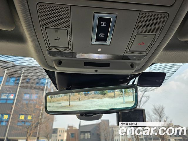 Land Rover Range Rover Evoque 2020 — photo 18