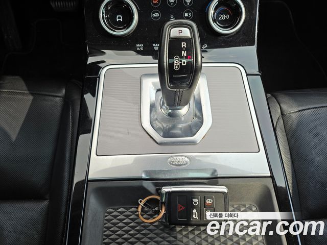 Land Rover Range Rover Evoque 2020 — photo 19
