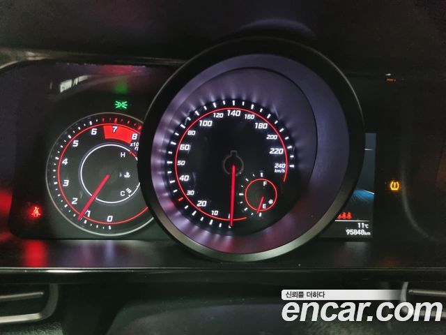 Hyundai AVANTE 2022 — photo 8
