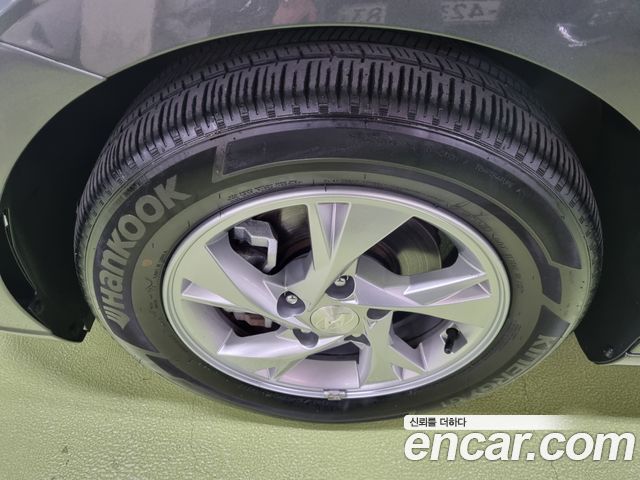 Hyundai AVANTE 2022 — photo 20
