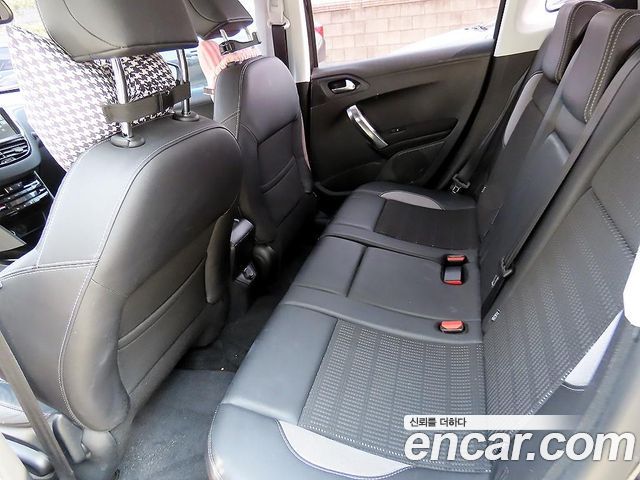 Peugeot 2008 2015 — photo 6