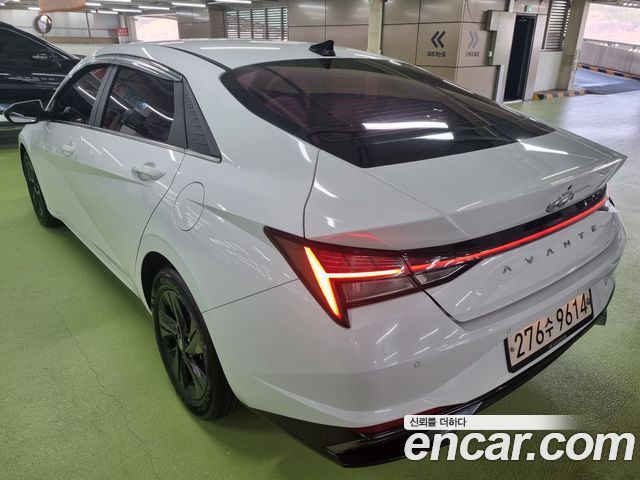 Hyundai AVANTE 2021 — photo 2