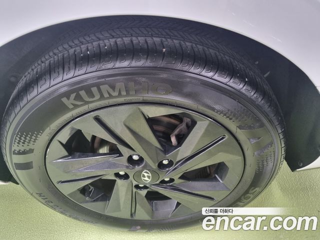 Hyundai AVANTE 2021 — photo 5